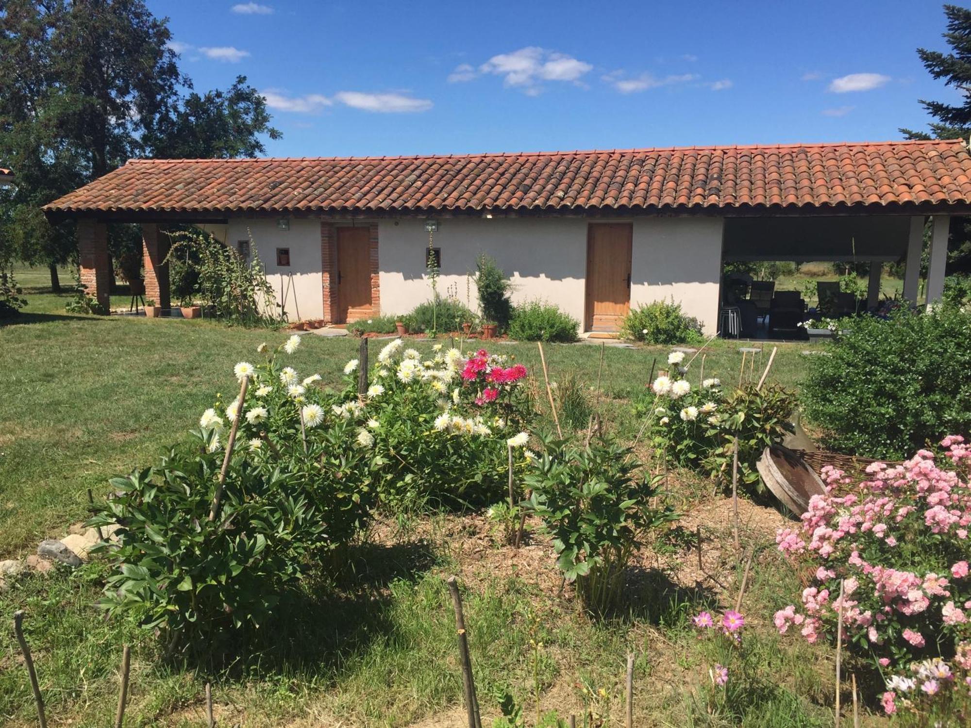 Location Gite 4 Personnes Mazeres - La Petite Maison Exterior photo